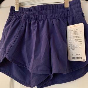 Lululemon Tracker Short V 4”